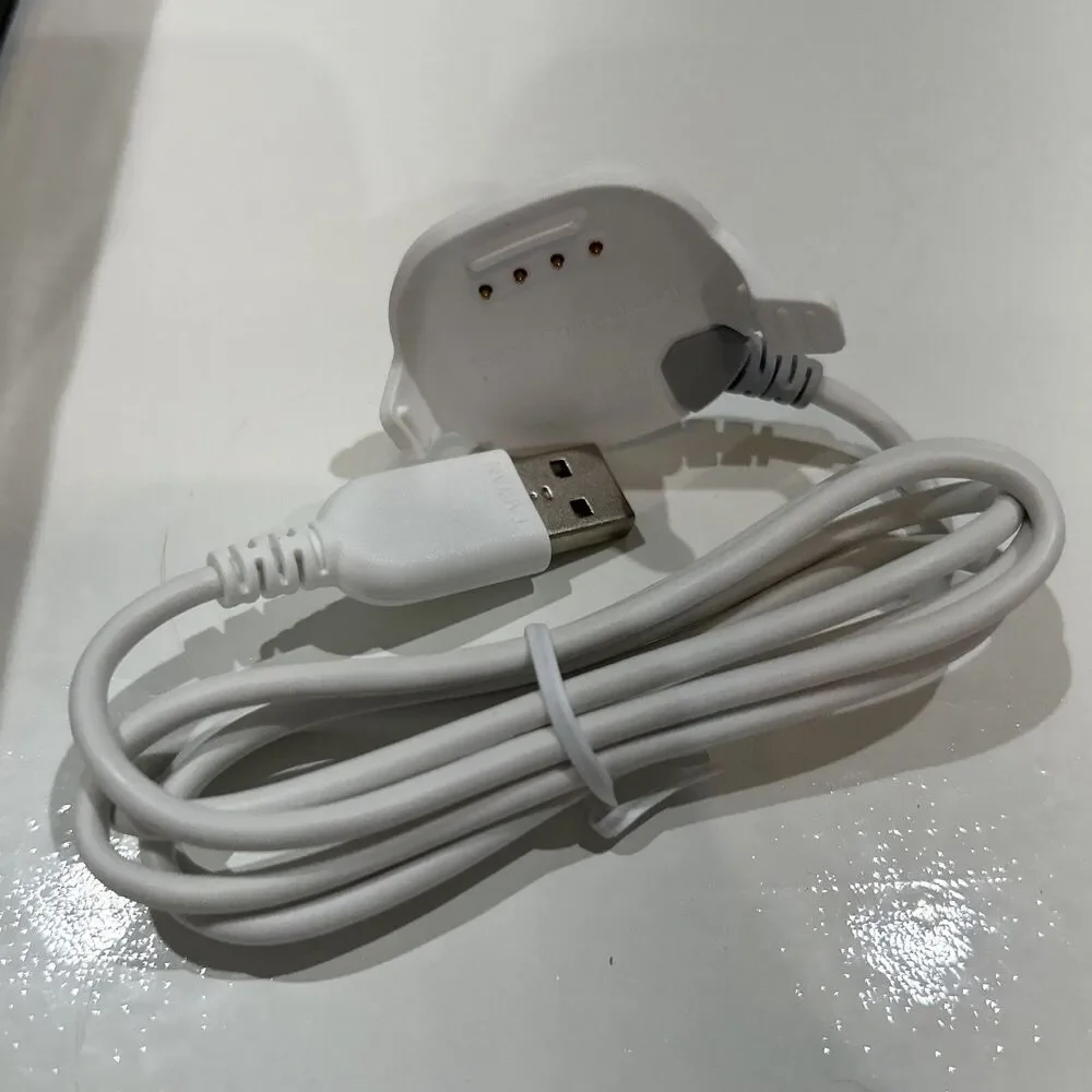 Garmin Forerunner FR10 FR15 010-11029-05 USB Charging Data Clip White